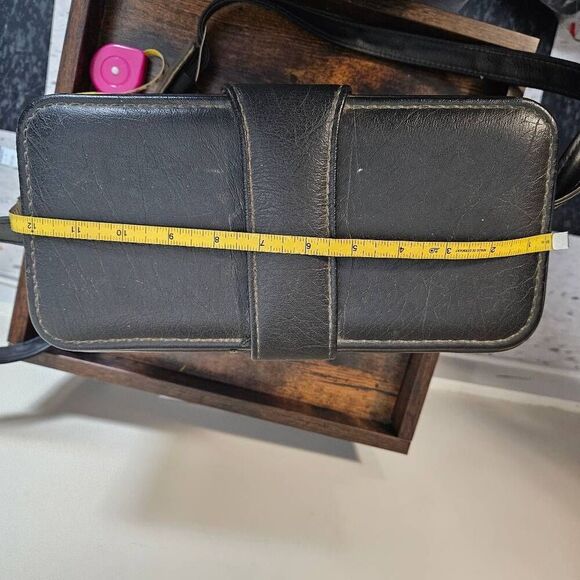 Unbranded Large Black Hard Shell Vintage Leather Camera Case / Holder w/ Strap - Picture 7 of 9